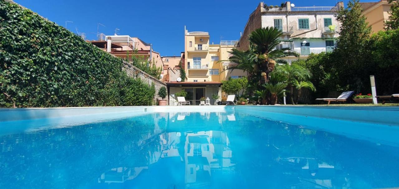 مبيت وإفطار كازيرتا Casa Castagna المظهر الخارجي الصورة