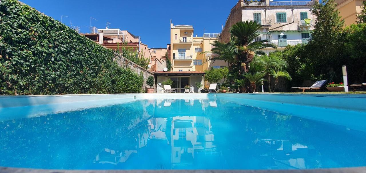 مبيت وإفطار كازيرتا Casa Castagna المظهر الخارجي الصورة